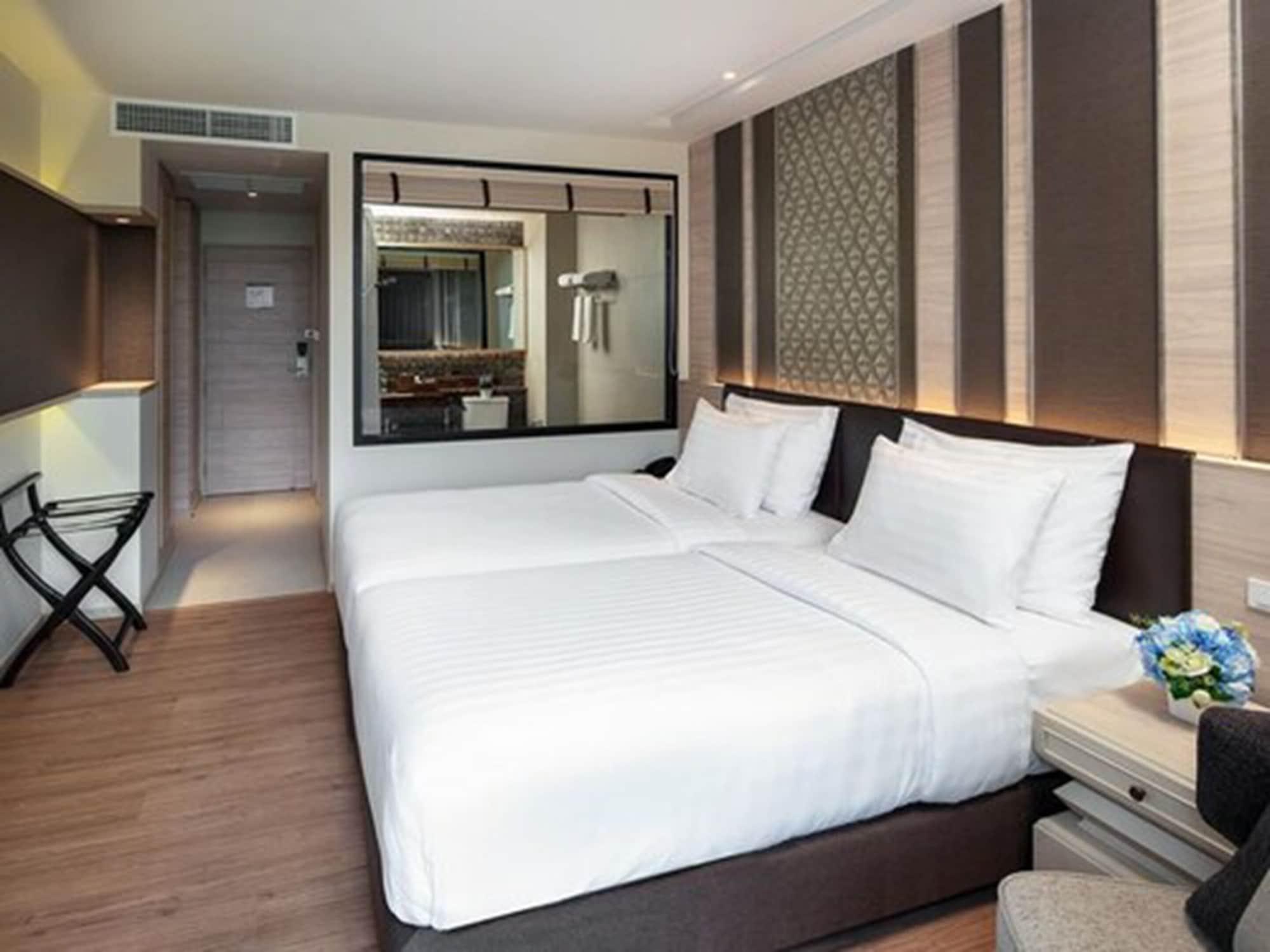 Chillax Heritage Hotel Khaosan Бангкок Экстерьер фото