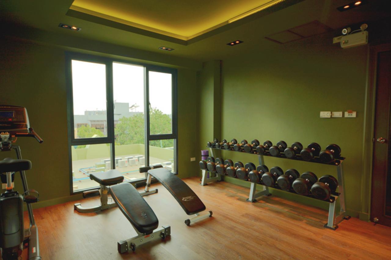 Chillax Heritage Hotel Khaosan Бангкок Экстерьер фото